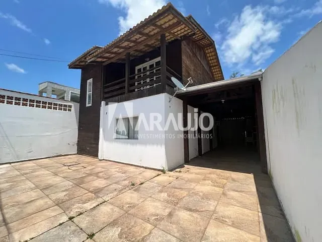 Casa com 87m² 3 quartos e 2 banheiros, à venda, no bairro Espinheiros em Itajaí