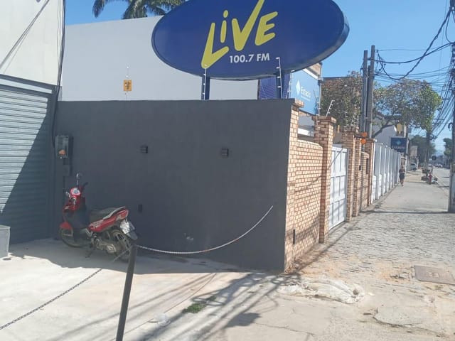 Casa à venda ou para alugar, no bairro Centro em Campos dos Goytacazes
