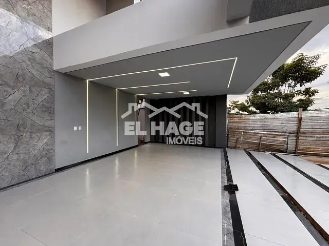 Casa com 300m² 4 quartos e 6 banheiros, à venda, no bairro Jardim Imperial em Cuiabá