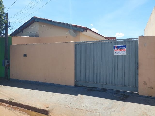 Casa com 162m² 2 quartos e 1 banheiro, à venda, no bairro Colinas Park II em Birigüi