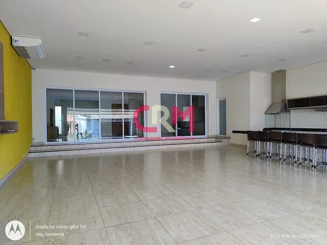Casa com 376m² 2 quartos e 3 banheiros, para alugar, no bairro Jardim Doutor José Carlos Sobral em Taquaritinga