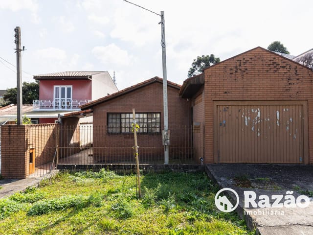 Casa com 250m² 3 quartos e 2 banheiros, à venda, no bairro Cajuru em Curitiba