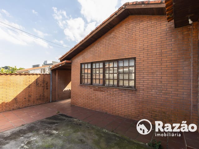 Casa com 250m² 3 quartos e 2 banheiros, à venda, no bairro Cajuru em Curitiba