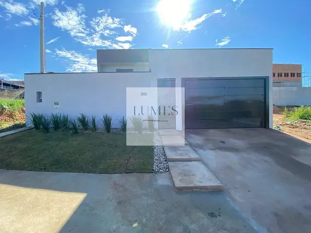 Casa com 300m² 3 quartos e 3 banheiros, à venda, no bairro Parque Manoel de Vasconcelos em Sumaré