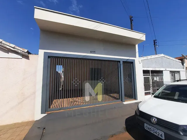 Casa 3 quartos e 2 banheiros, à venda, no bairro centro em Serrana