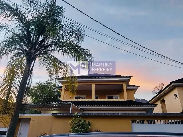Casa com 520m² 5 quartos e 5 banheiros, à venda, no bairro Vargem Pequena em Rio de Janeiro