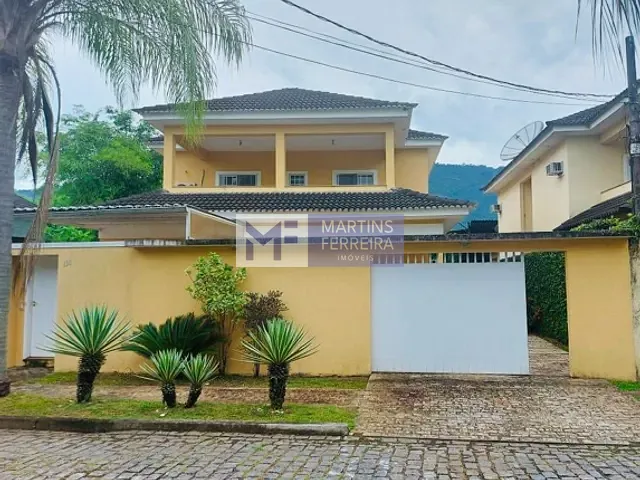 Casa com 520m² 5 quartos e 5 banheiros, à venda, no bairro Vargem Pequena em Rio de Janeiro