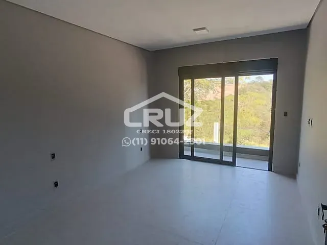 Casa 3 quartos e 2 banheiros, à venda, no bairro Laranjeiras em Caieiras