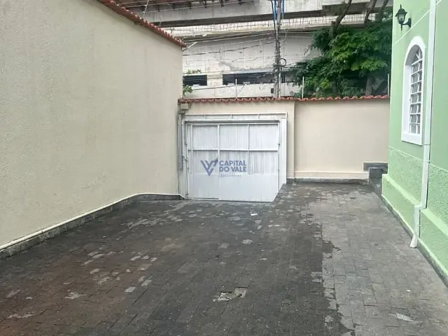 Casa com 250m², para alugar, no bairro Jardim Augusta em São José dos Campos