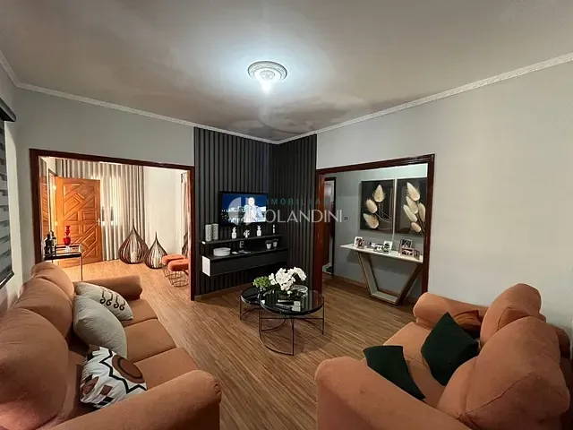 Casa com 300m² 3 quartos e 4 banheiros, à venda, no bairro Itamaraty em Artur Nogueira