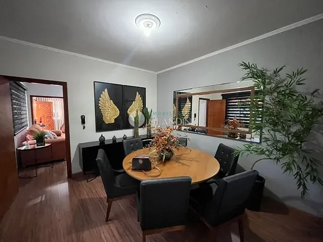 Casa com 300m² 3 quartos e 4 banheiros, à venda, no bairro Itamaraty em Artur Nogueira