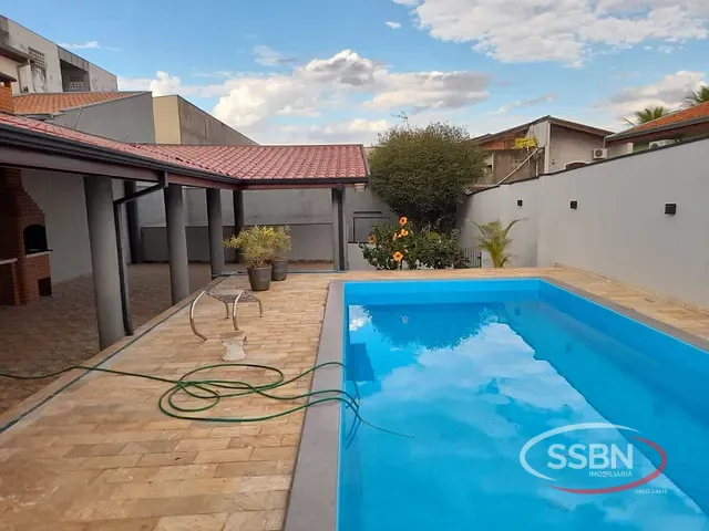 Casa com 312m² 1 quarto e 1 banheiro, à venda, no bairro Jardim Nossa Senhora de Fátima em Nova Odessa