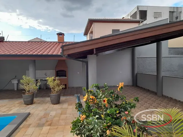 Casa com 312m² 1 quarto e 1 banheiro, à venda, no bairro Jardim Nossa Senhora de Fátima em Nova Odessa