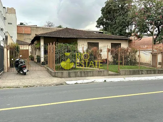 Casa com 548m², à venda ou para alugar, no bairro Vila Santa Cecília em Volta Redonda