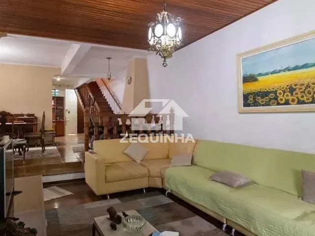 Casa com 250m² 3 quartos e 3 banheiros, à venda, no bairro Vila Campesina em Osasco