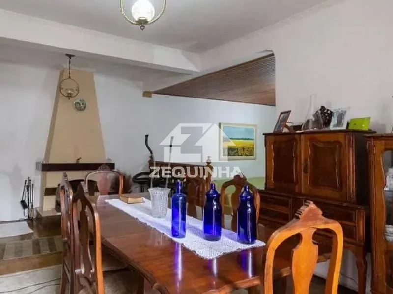 Casa, 3 quartos, 340 m² - Foto 1