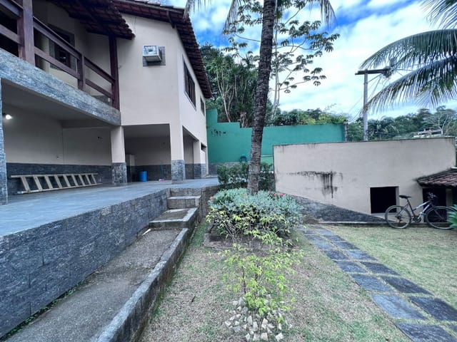 Foto do Casa - Casa com 2 dormitórios para alugar, 409 m² por R$ 3.180,15/mês - Engenho do Mato - Niterói/RJ | ABIDON NAZARETH IMÓVEIS