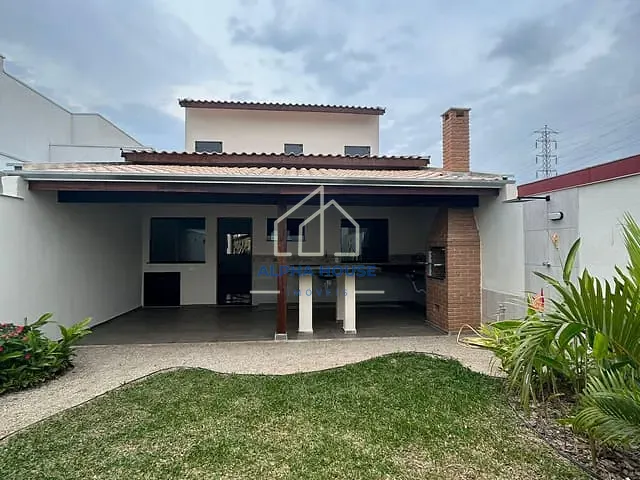 Casa 3 quartos e 3 banheiros, à venda, no bairro Residencial Maricá em Pindamonhangaba