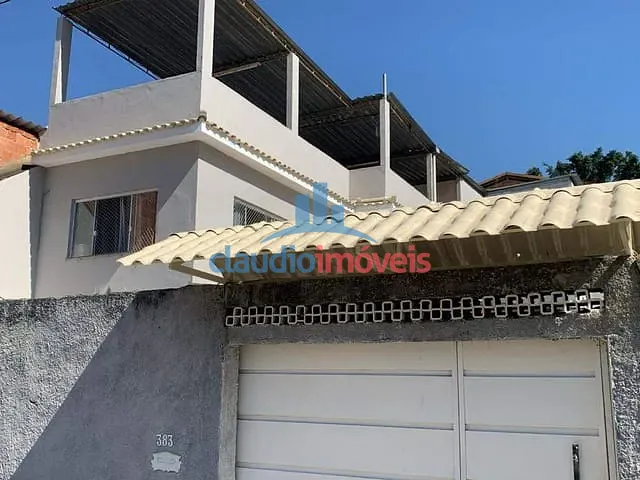 Casa 4 quartos e 4 banheiros, à venda, no bairro Colônia em Barra Mansa