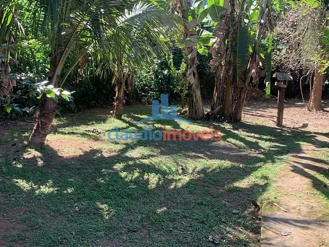 Casa 4 quartos e 4 banheiros, à venda, no bairro Colônia em Barra Mansa