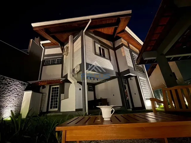 Casa com 350m² 3 quartos e 3 banheiros, à venda, no bairro Jardim Paulista II em Jundiaí