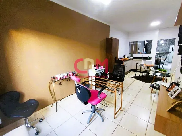 Casa com 160m² 2 quartos e 2 banheiros, à venda, no bairro Jardim Stracini em Taquaritinga