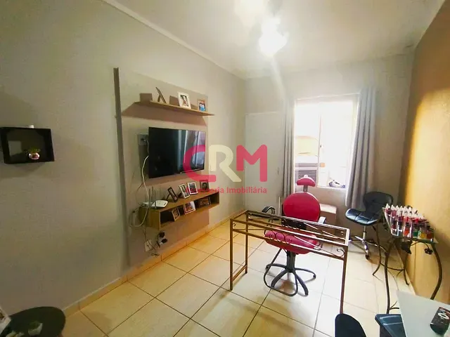 Casa com 160m² 2 quartos e 2 banheiros, à venda, no bairro Jardim Stracini em Taquaritinga
