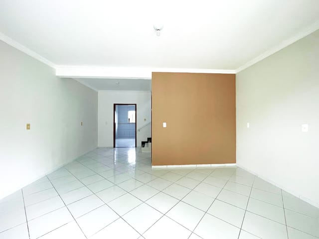 Foto do Casa - Lindo sobrado localizado no Bairro Dos Estados. | Imobiliária Hoje