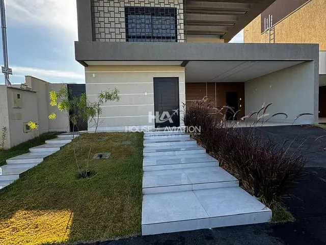 Casa com 300m² 4 quartos e 5 banheiros, à venda, no bairro Jardins Barcelona em Senador Canedo