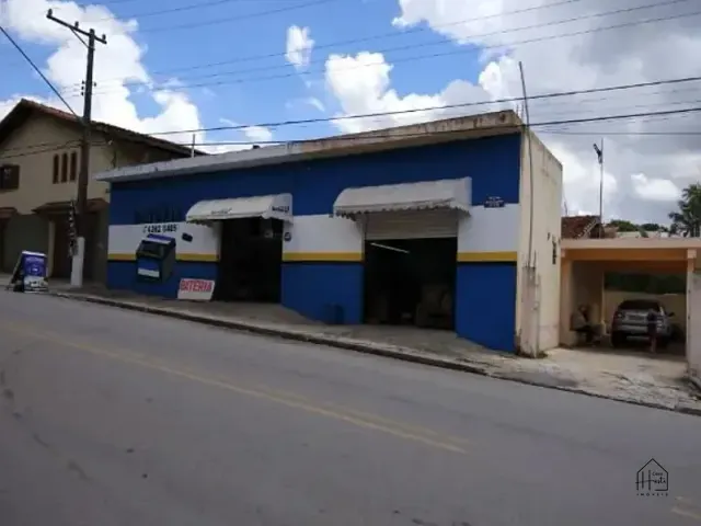 Casa com 270m², à venda, no bairro Vila Santo Antônio do Portão em Cotia