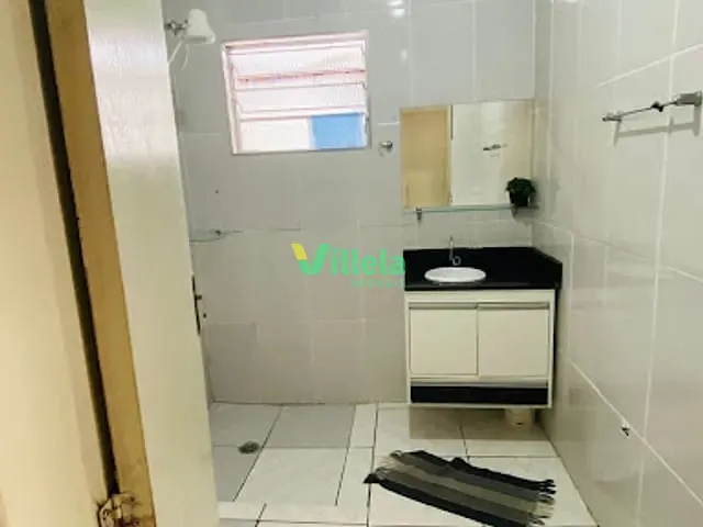 Casa 4 quartos e 2 banheiros, à venda, no bairro Jardim Caiuby em Itaquaquecetuba