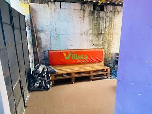 Casa 4 quartos e 2 banheiros, à venda, no bairro Jardim Caiuby em Itaquaquecetuba