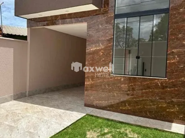 Casa com 180m² 3 quartos e 3 banheiros, à venda, no bairro Parque Flamboyant em Aparecida de Goiânia