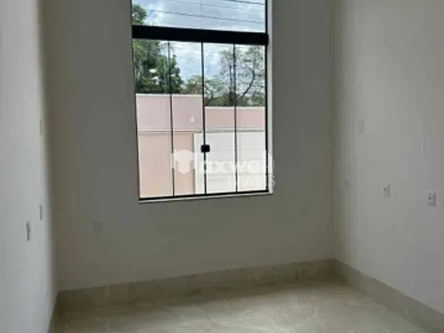 Casa com 180m² 3 quartos e 3 banheiros, à venda, no bairro Parque Flamboyant em Aparecida de Goiânia