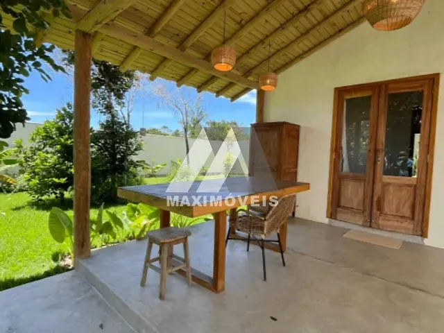 Casa com 350m² 1 quarto e 1 banheiro, à venda, no bairro Arraial D'Ajuda em Porto Seguro