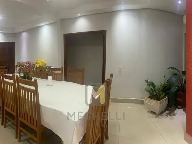 Casa com 200m² 4 quartos e 3 banheiros, à venda, no bairro Jardim das Roas II em Serrana