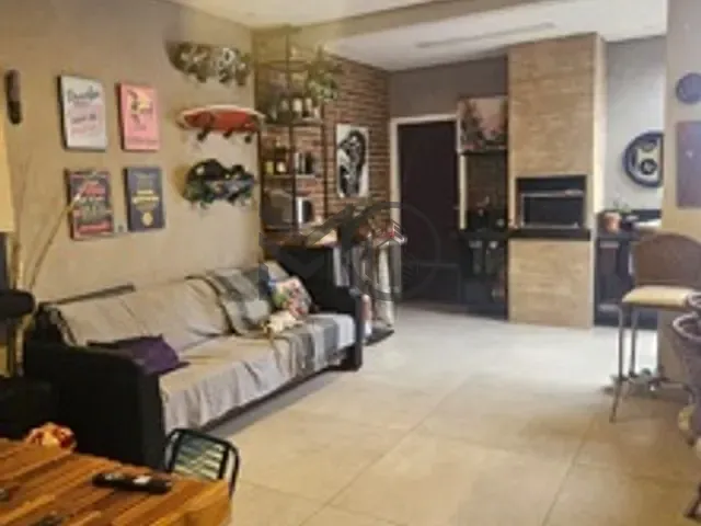 Casa com 143m² 3 quartos e 2 banheiros, à venda, no bairro Jardim Imperial em Cuiabá
