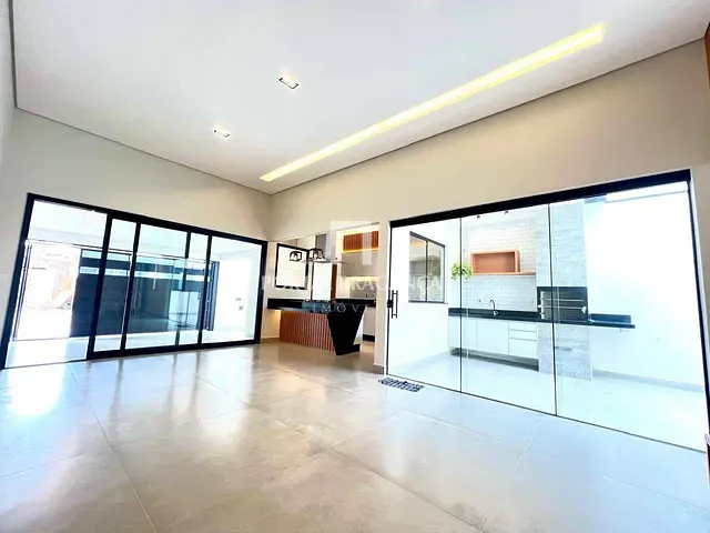 Casa com 140m² 3 quartos e 2 banheiros, à venda, no bairro Villa Verde em Bragança Paulista