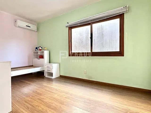 Casa 3 quartos e 2 banheiros, à venda, no bairro Laranjal em Pelotas
