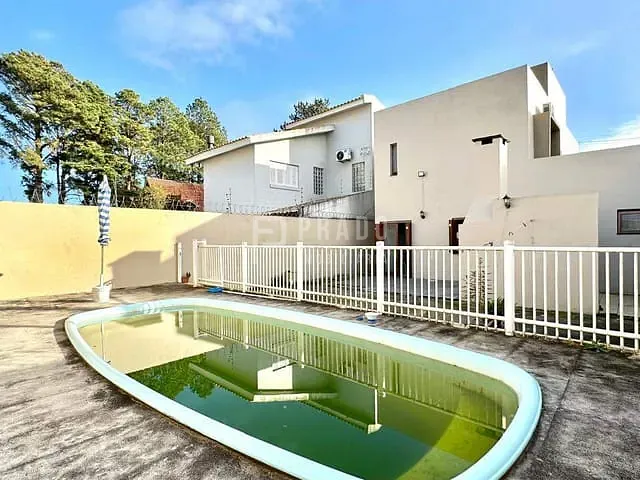 Casa 3 quartos e 2 banheiros, à venda, no bairro Laranjal em Pelotas