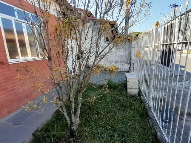 Casa 3 quartos e 2 banheiros, à venda, no bairro Jardim Tiradentes em Volta Redonda
