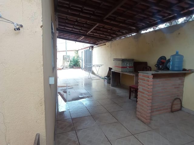 Casa 3 quartos e 1 banheiro, à venda, no bairro Planalto em Belo Horizonte