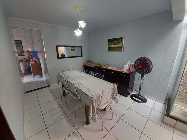 Casa com 194m² 4 quartos e 2 banheiros, à venda, no bairro Centro em Extrema