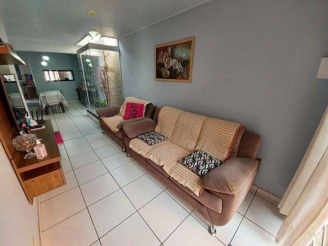 Casa com 194m² 4 quartos e 2 banheiros, à venda, no bairro Centro em Extrema