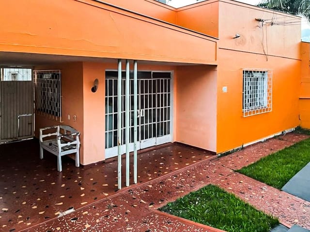 Foto do Casa - Casa próximo ao Marista com 3 dormitórios à venda, 190 m² - Campo Belo - Londrina/PR- Ref:CA1213. | Aurora Imobi