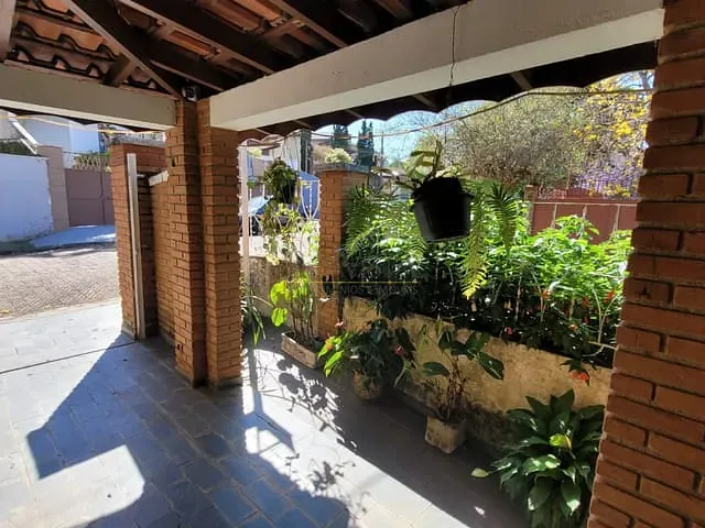 Casa 3 quartos e 2 banheiros, à venda, no bairro Jardim Santos Reis em Piracaia