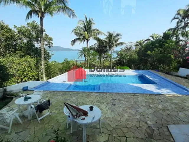 Casa com 1000m², à venda, no bairro Massaguaçu em Caraguatatuba