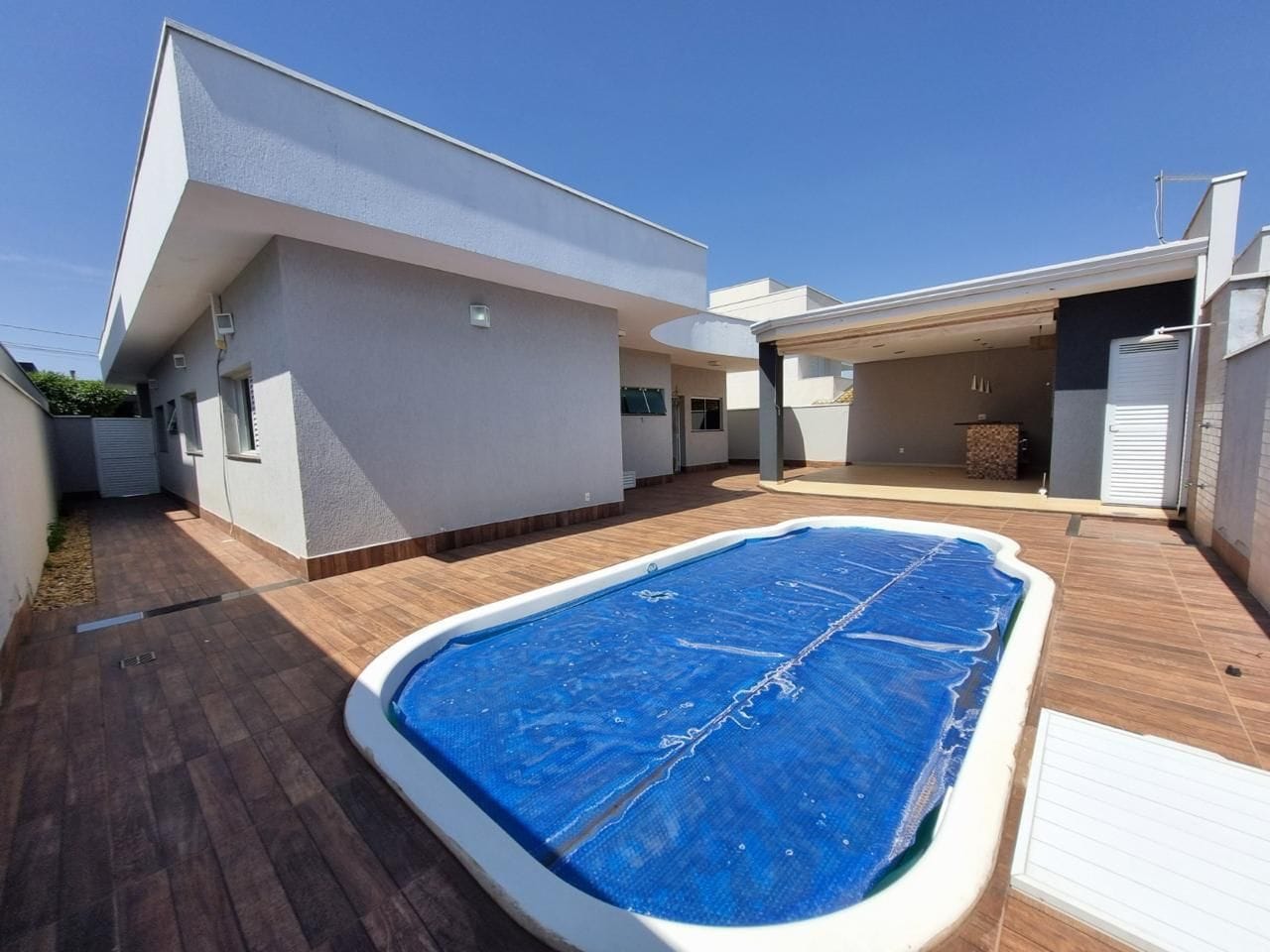 Casa, 3 quartos, 253 m² - Foto 34