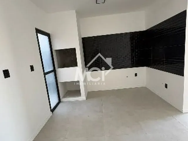 Casa com 175m² 2 quartos e 1 banheiro, à venda, no bairro Areal em Pelotas
