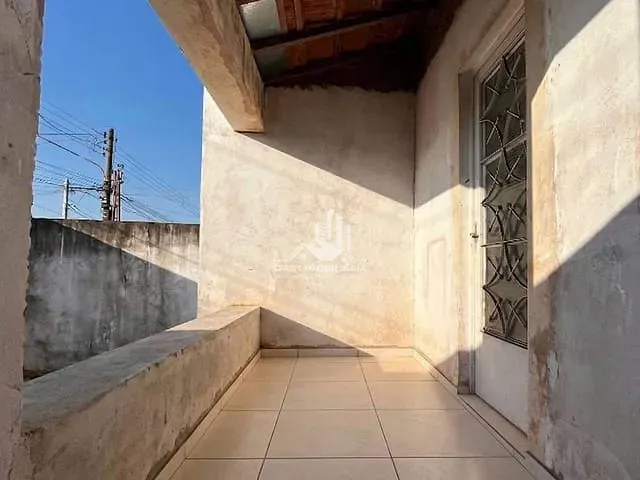 Casa 3 quartos e 2 banheiros, à venda ou para alugar, no bairro Centro em Pederneiras